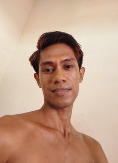 Hottyskinny - Male escort in Bali Photo 1 of 6