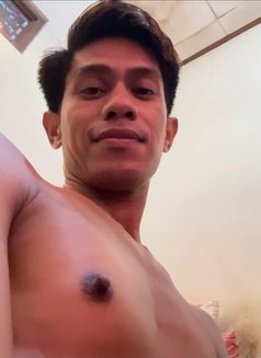 Hottyskinny - Male escort in Bali Photo 5 of 6