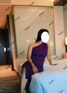 Hotwife Priya - escort in Ahmedabad Photo 10 of 10