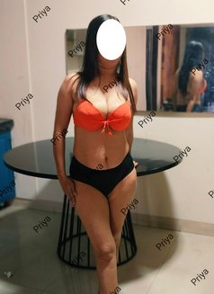 Hotwife Priya - escort in Ahmedabad Photo 4 of 5