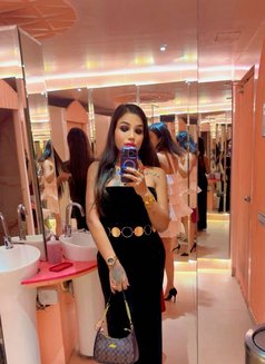 Hoty Bipasa - Transsexual escort in Bangalore Photo 5 of 10