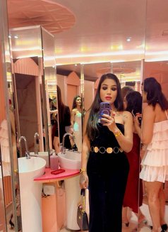 Hoty Bipasa - Transsexual escort in Bangalore Photo 6 of 10