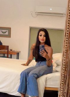 Hoty Bipasa - Transsexual escort in Bangalore Photo 7 of 10