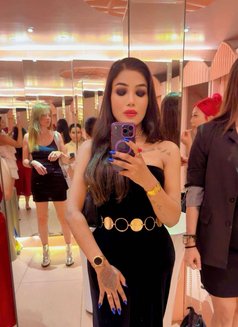 Hoty Bipasa - Transsexual escort in Bangalore Photo 8 of 10