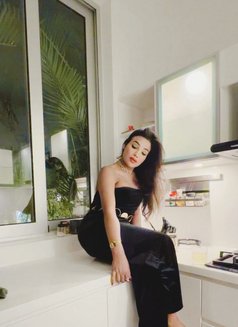 Hoty Bipasa - Transsexual escort in Bangalore Photo 9 of 10