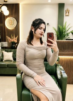 Sexy' Shirin - Transsexual escort in Pune Photo 1 of 7