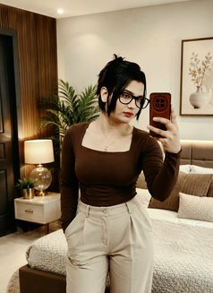 Sexy' Shirin - Transsexual escort in Pune Photo 3 of 7