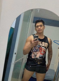 HotYoungGuy 6incs HardFucker RimmingLovr - Acompañantes masculino in Manila Photo 2 of 7