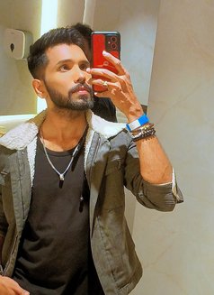 Hotzs - Acompañantes masculino in Pune Photo 1 of 1