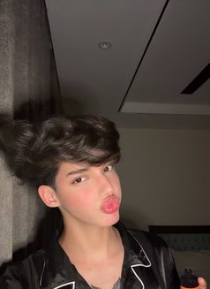 Houd - Male escort in Riyadh Photo 3 of 8