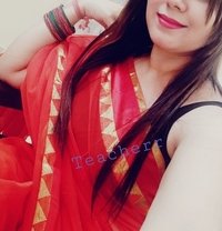 Housewifes & Milfs in Delhi/ncr - escort in New Delhi