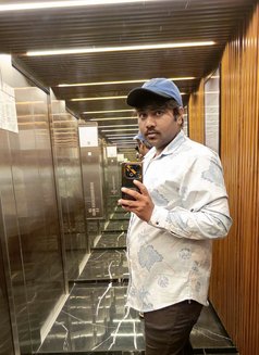 Hrithik Rajbhar - Male escort in Mumbai Photo 1 of 4