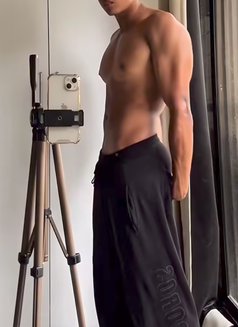 Hritik Male Escort - Acompañantes masculino in Kolkata Photo 4 of 5