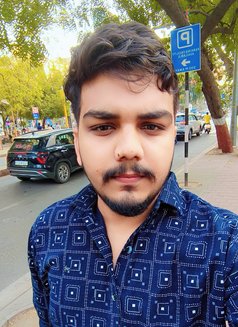 Hrsh - Male escort in Ahmedabad Photo 5 of 5