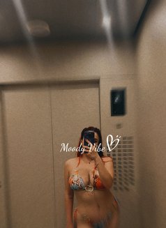 Huda - escort in Dubai Photo 1 of 6
