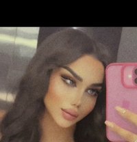 Huda🇸🇦هدى - Transsexual escort in Dubai Photo 4 of 11