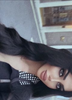 Huda🇸🇦هدى شيميل - Transsexual escort in London Photo 13 of 13
