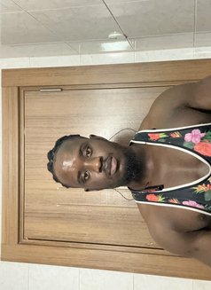 Huge Bbc - Acompañantes masculino in Doha Photo 5 of 8