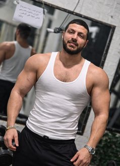 Huge Cock - Male escort in Beirut Photo 2 of 6