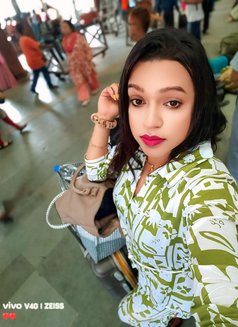 Huge Cock Mimi in Town - Acompañantes transexual in Bangalore Photo 13 of 15