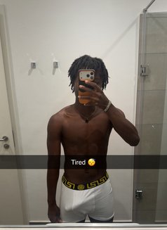 Huge Dick Guy - Male escort in Accra Photo 12 of 12