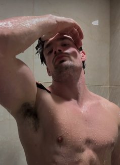 Huge Handsome Xxxl - Male escort in México DF Photo 9 of 14