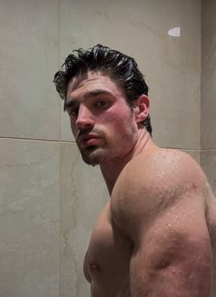 Huge Handsome Xxxl - Male escort in México DF Photo 10 of 14