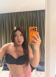 Huge Load Dominant/submissive Natasha - Acompañantes transexual in Kuala Lumpur Photo 6 of 8