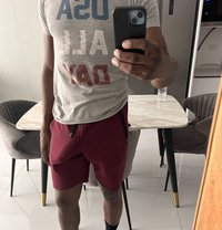 Huge & Longxxxl - Male escort in Dubai Photo 1 of 3