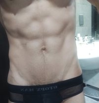 Huge Tool - Acompañante masculino in Dubai