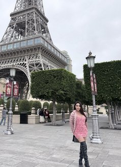 HugeCock Cam show incall&outcall - Transsexual escort in Makati City Photo 28 of 30