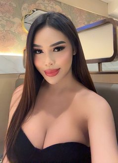 HugeCock Cam Show Meet - Transsexual escort in Makati City Photo 24 of 30