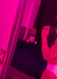 Hugecockxxl - Male escort in İstanbul Photo 3 of 8