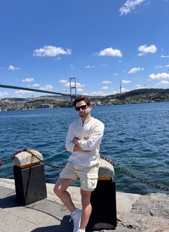 Hugecockxxl - Acompañantes masculino in İstanbul Photo 11 of 30