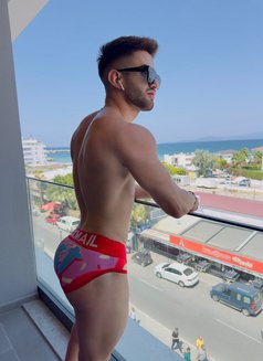 Hugecockxxl - Acompañantes masculino in İstanbul Photo 15 of 30