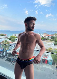 Hugecockxxl - Acompañantes masculino in İstanbul Photo 22 of 27