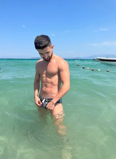 Hugecockxxl - Acompañantes masculino in İstanbul Photo 23 of 27