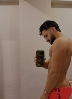 Hugecockxxl - Acompañantes masculino in İstanbul Photo 26 of 26