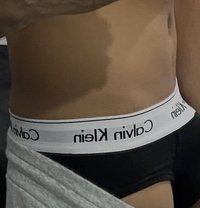HugeVTpinoy - masseur in Abu Dhabi