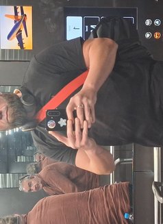 Hugo - Male escort in Bangkok Photo 2 of 3