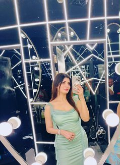 Humasha - escort in Dubai Photo 4 of 5