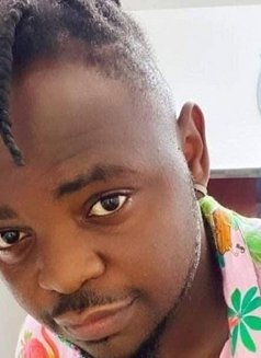 humble - Male escort in Guangzhou Photo 2 of 4