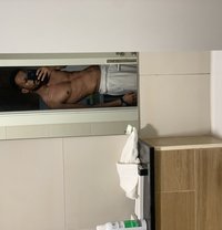 Hung - masseur in Dubai