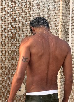 Hung - masseur in Dubai Photo 1 of 1