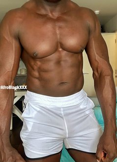 Hung Myke - Acompañantes masculino in London Photo 22 of 25