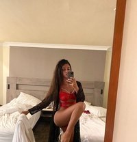 Hung N Strong Asian - Transsexual escort in Singapore