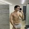 Hung Top Twink - masseur in Beirut