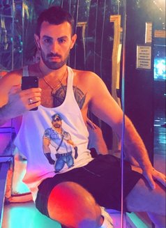 HUNG_XL - Male escort in İstanbul Photo 12 of 18