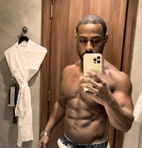 HungPrinceLJ - Male escort in Bangkok