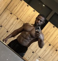 HungPrinceLJ - Male escort in Bangkok Photo 9 of 19